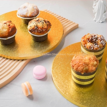 12 mm vastag kör alakú hullámkarton tortalap, arany, mintázat nélküli, mousse tortákhoz