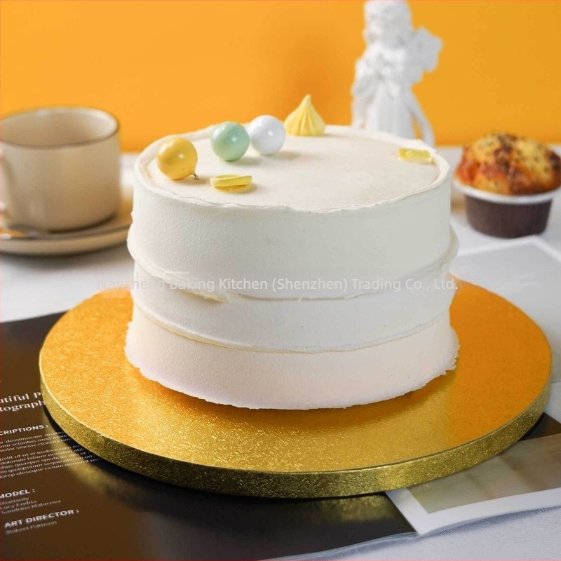 12 mm vastag kör alakú hullámkarton tortalap, arany, mintázat nélküli, mousse tortákhoz