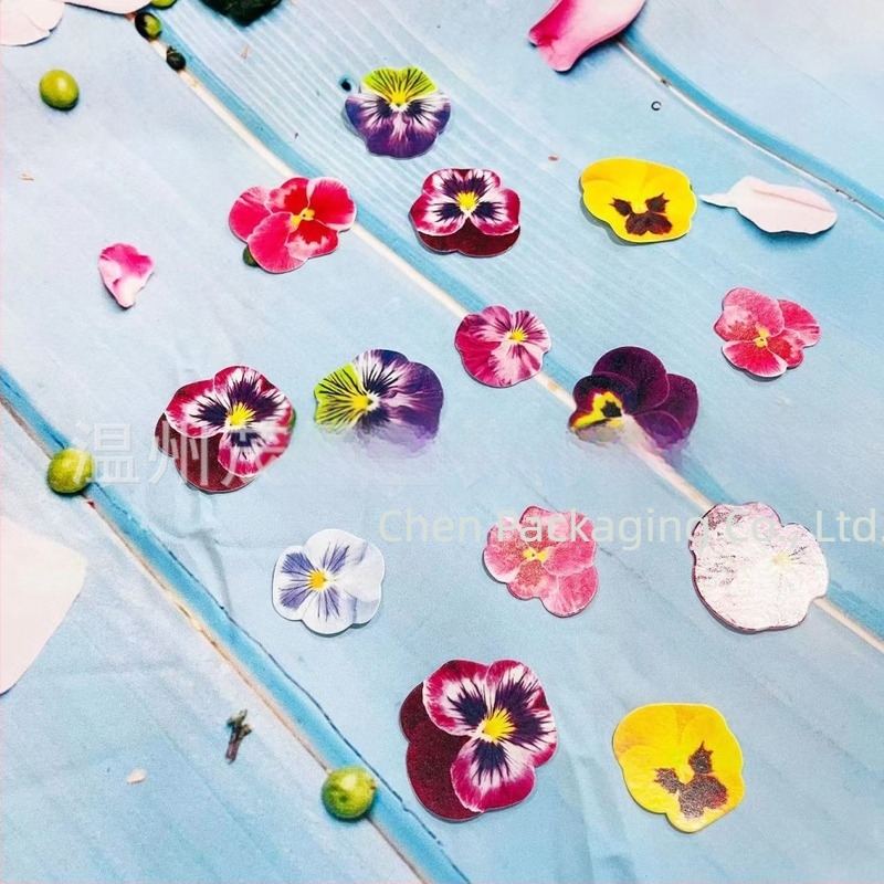 Waferpapír pillangó és viola motívumos tortadíszítés, 320 darab, cupcake és fagylalt dekoráció