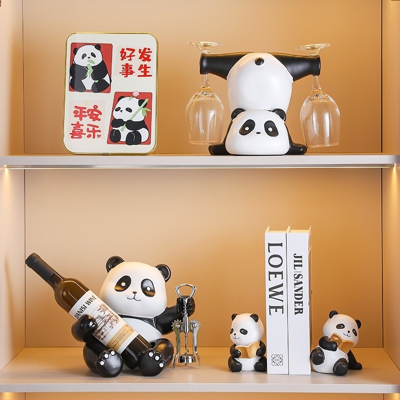 Panda boros dekor készlet – minimalista nappali dekoráció: mini boros szekrény, pohártartó és könyvespolc, házavató ajándék
