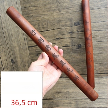 Kézzel faragott fa medál, 36,5 cm hosszú, vallási tárgy