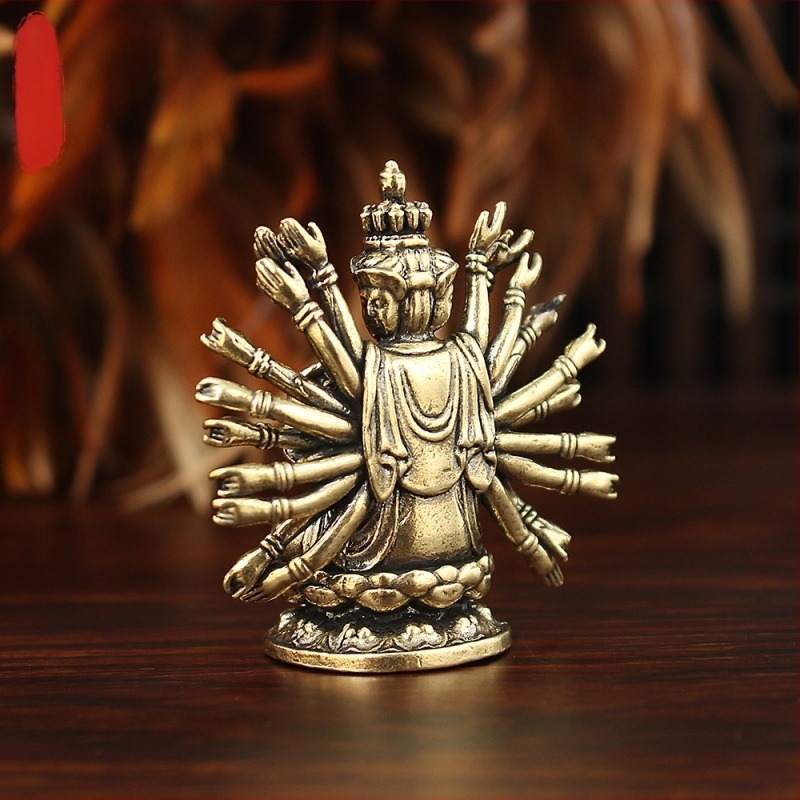 Guanyin ezerkarú szobor — mini Bodhiszattva figura templomhoz vagy otthonhoz
