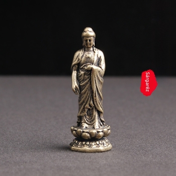 Antik sárgaréz Buddha-szobor a lótusz trónján – asztali dísz