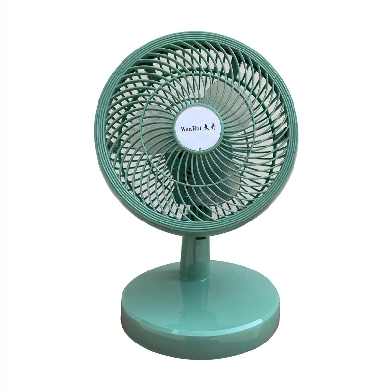Kompakt asztali ventilátor forgatható fejjel, háromlapátos, ideális diákszobákhoz és irodákhoz