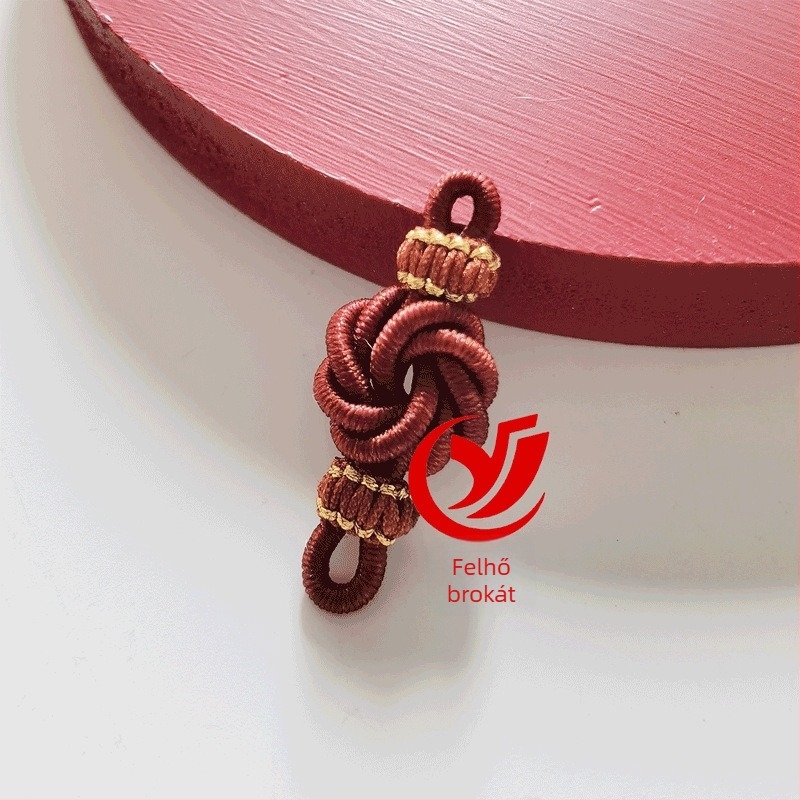Kézzel készített mandala csomó – DIY ékszerkiegészítő, piros szerencsés csomóval