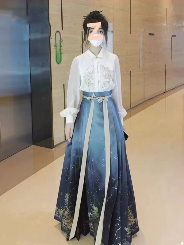 Tavasz-Nyár kínai stílusú Hanfu szett hímzett felsővel és Horse-Face szoknyával felnőtteknek