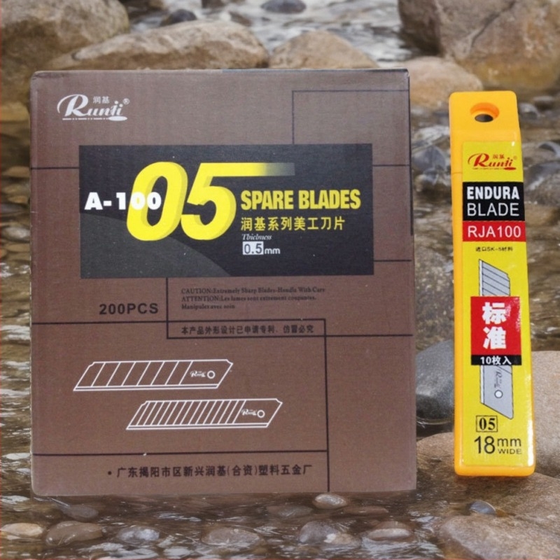 Runji 05 Nagy méretű univerzális kés, 18 mm-es penge, 14 állás, modell A-100, papír és tapéta vágásához