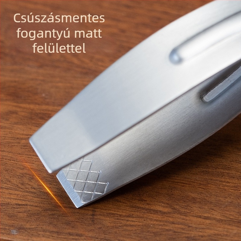 Fából készült rizses gombóc formázó, háromszög- és négyzet alakú formákkal, formázás, tekerés és párolás