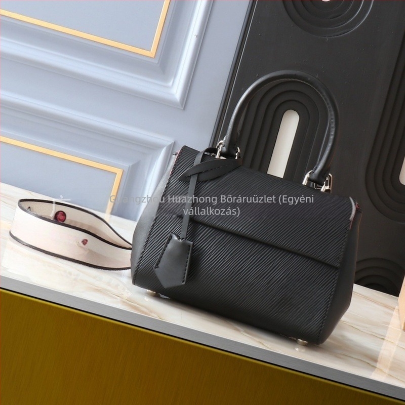 Női bőrtáska vállra — divatos crossbody stílus