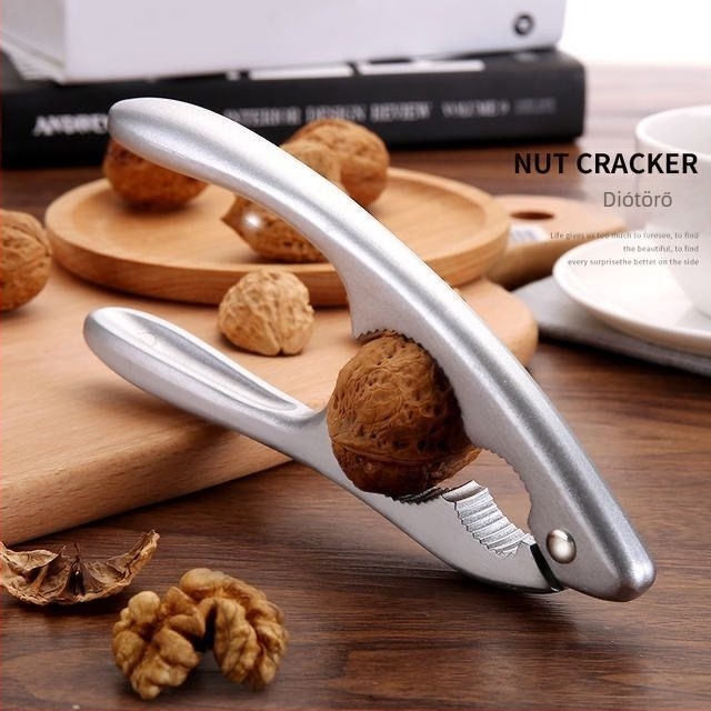 Alumínium ötvözetből készült cápa alakú dióklipsz — háztartási használatra