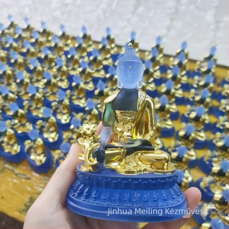Gyógyító Buddha szobor gyantából aranylapos díszítéssel, otthoni oltár vagy nappali asztali dekoráció