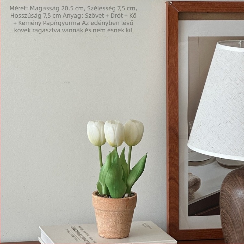 Tulipán kis cserépben — művirág otthoni dekorációhoz, díszítő elemek és fotórekvizitekhez, kávézó hangulat