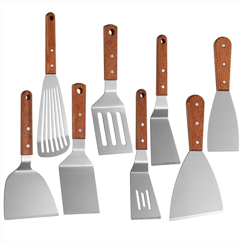 Rozsdamentes acél spatula fából készült nyéllel teppanyakihoz, steakhez, háromszög alakú spatula, pizza és palacsinták számára