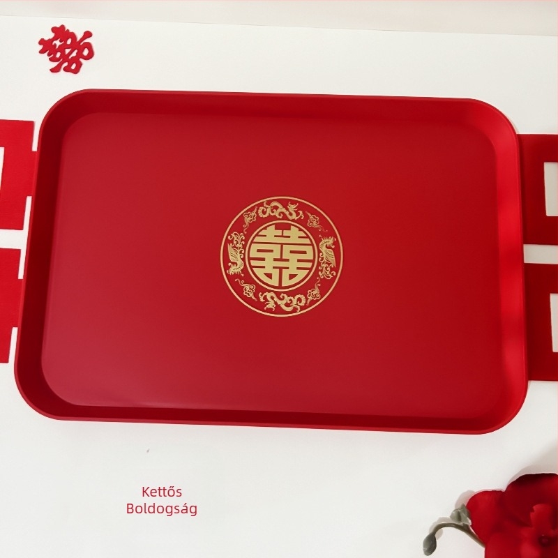 Vörös esküvői gyümölcstál és eljegyzési édesség tál, koccintó tál és esküvői dekoráció
