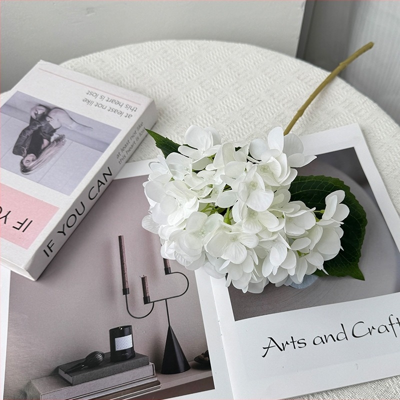 Szatén hortenzia csokor otthoni dekorációhoz, esküvőkhöz és rendezvényekhez, fotózási kellék