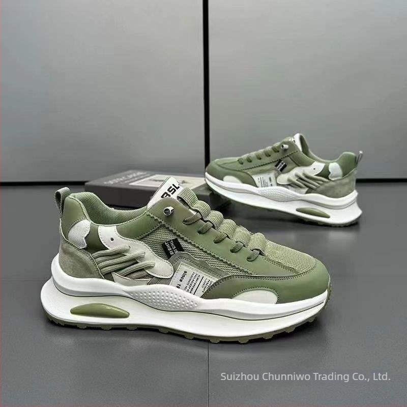 Férfi tavaszi sneaker 2026, lélegző, vastag talppal a magasság növeléséhez, mindennapi sportcipők