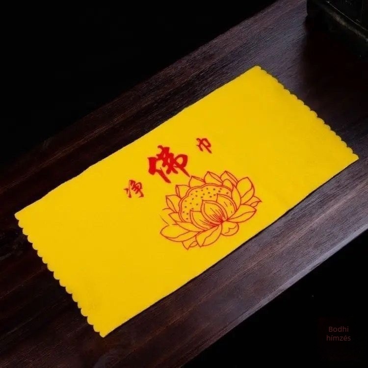 Buddhista oltár tisztító készlet: poroló ecset, tisztító kendő és Buddha szobor