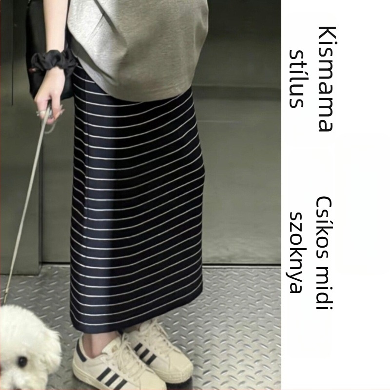 Kismama két-darabos szett tavasz–nyárra: laza szabású rövid ujjú T-shirt felső és csíkos hasítékos szoknya, koreai stílus.