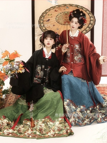 Zhi Yutang eredeti Ming-stílusú Hanfu, A Ló éve, Négyzetes gallér, patchwork hímzés, őszi-téli Horse-Face szoknya-készlet