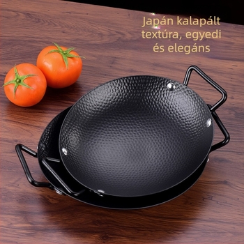 Hunan stílusú száraz edény, tapadásmentes felülettel, dupla fogantyúval, csípős sertéshús stir-fry egy kis vasfazékban, alkoholtüzelőhöz