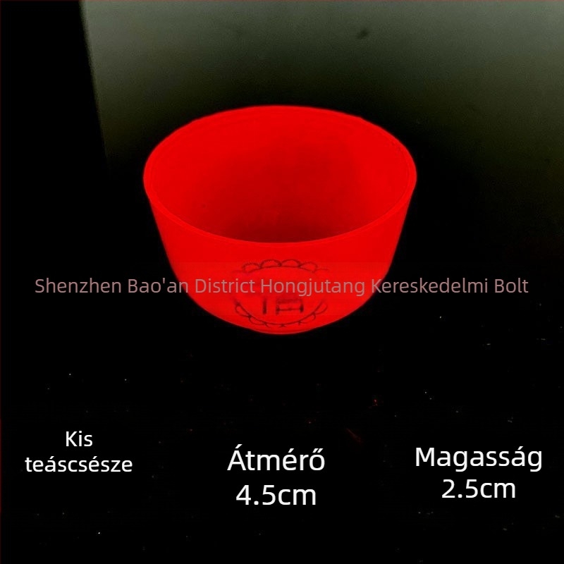 Műanyag boros pohár, teás pohár, evőpálcika és Buddhát tisztelő adományozó pohár