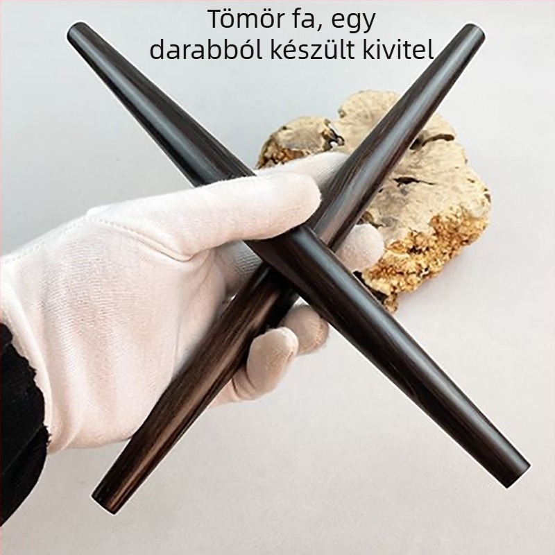 Lila szantálfa tésztahenger hal formájú, két hegyes végével, tömörfa