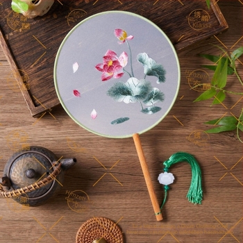 Kétoldalas, hímzett kör alakú kézifan Hanfu-hoz, Suzhou hímzés, sokoldalú táncfan
