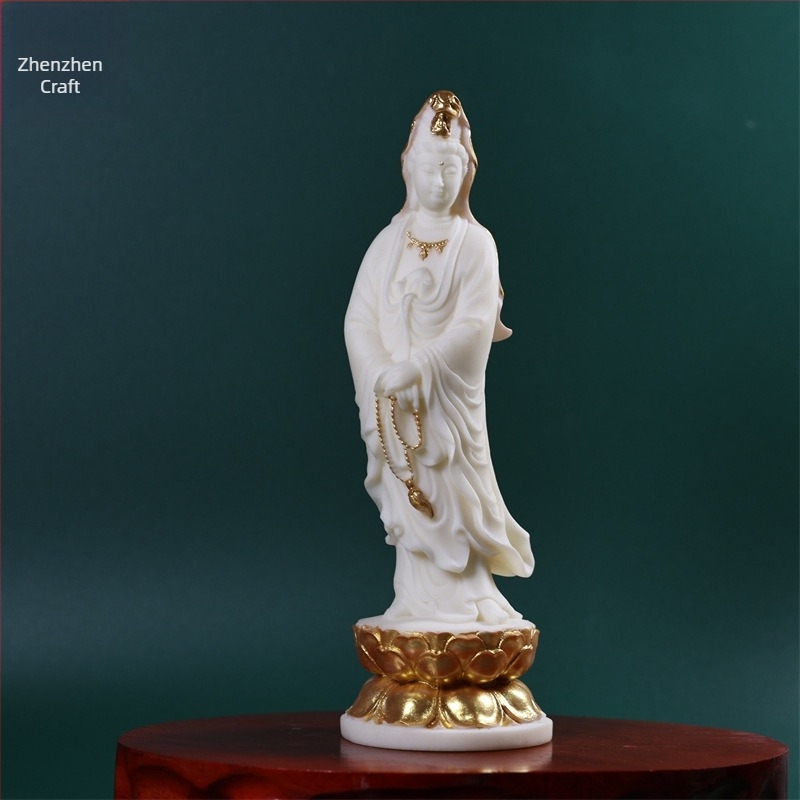 Guanyin Bodhisattva szobra lótusz trónon, kezében rózsafüzér
