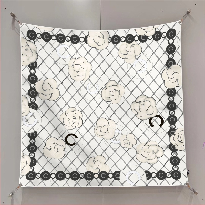 90×90 cm-es poliészter négyszögletes sál rózsaszín kockás mintával, twill szövés, UV-védelem utazáshoz