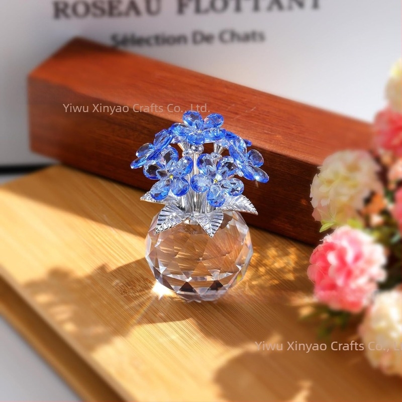 Forget-Me-Not kristály dekorfigura — fehér kristály, modern minimalist stílus, céges ajándékok és esküvői ajándékok