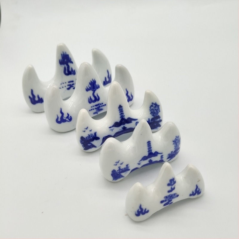 Kék-fehér porcelán ecsettartó, antik stílusú asztali dísz, három méretben: nagy, közepes, kicsi