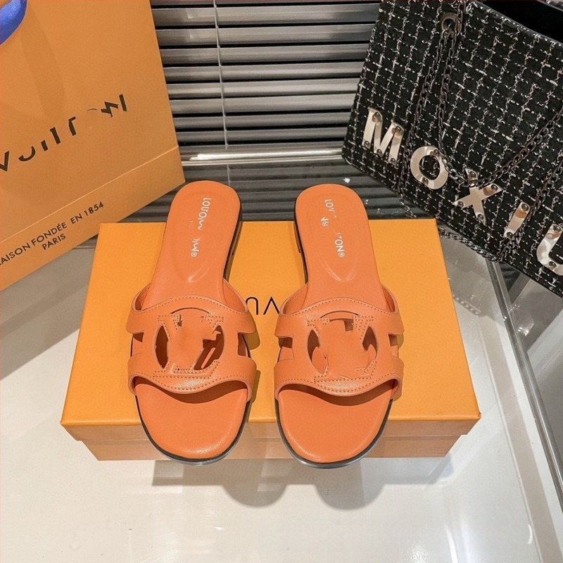 Női lapos talpú slip-on szandál, kivágott betűk dizájnban cukorkaszínekben