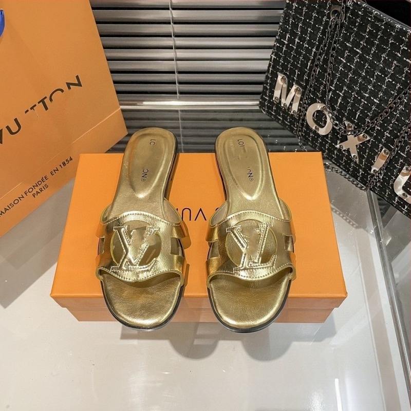 Női lapos talpú slip-on szandál, kivágott betűk dizájnban cukorkaszínekben