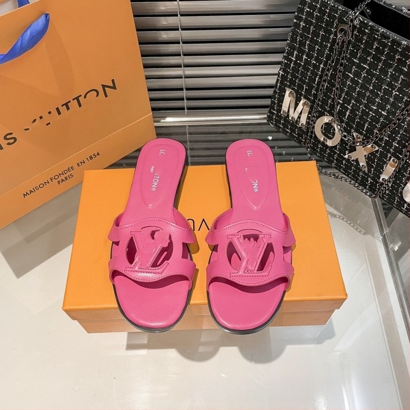 Női lapos talpú slip-on szandál, kivágott betűk dizájnban cukorkaszínekben