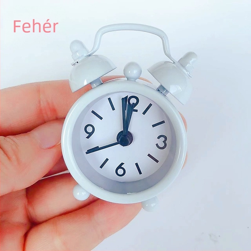 Mini fém ébresztőóra hálószobába, éjjeliszekrényre, akkumulátoros, modern minimalist stílus