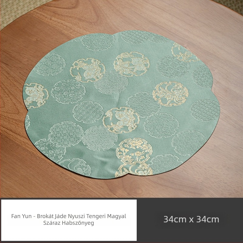 Zen ihletésű kínai stílusú textil tea-matta Jade Rabbit brokát mintával és begónia motívummal; vízálló és csúszásmentes.