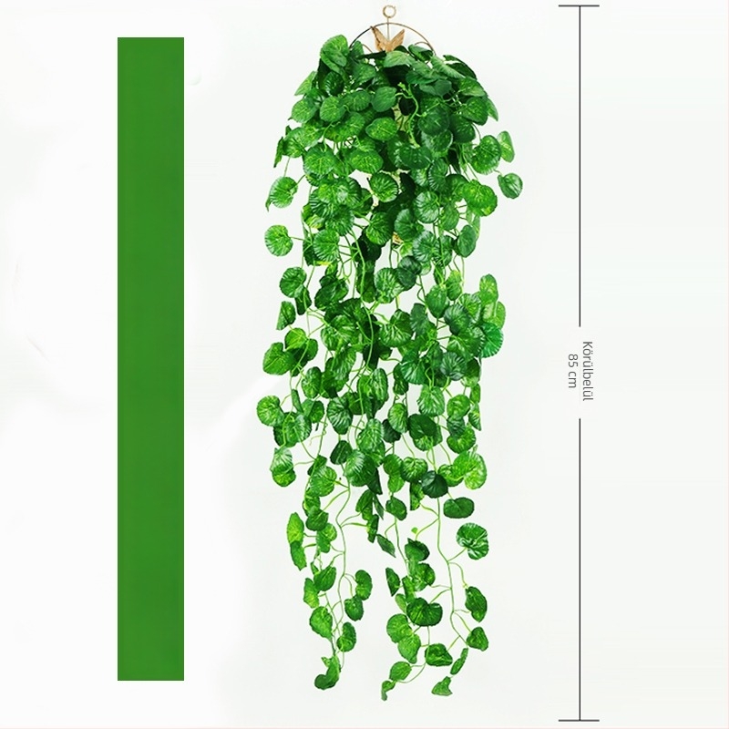Művirág rózsa és pothos falidísz a nappaliba, művirág indákkal és lógó pókháló növény.