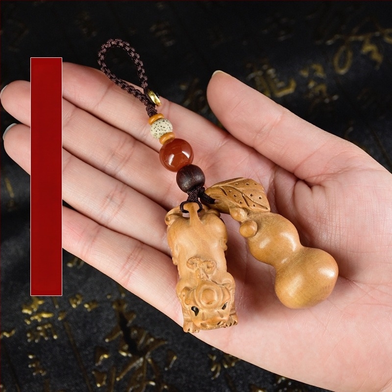 Pixiu fa gravírozott kulcstartó, unisex, kreatív autókulcstartó, dísz a táskán