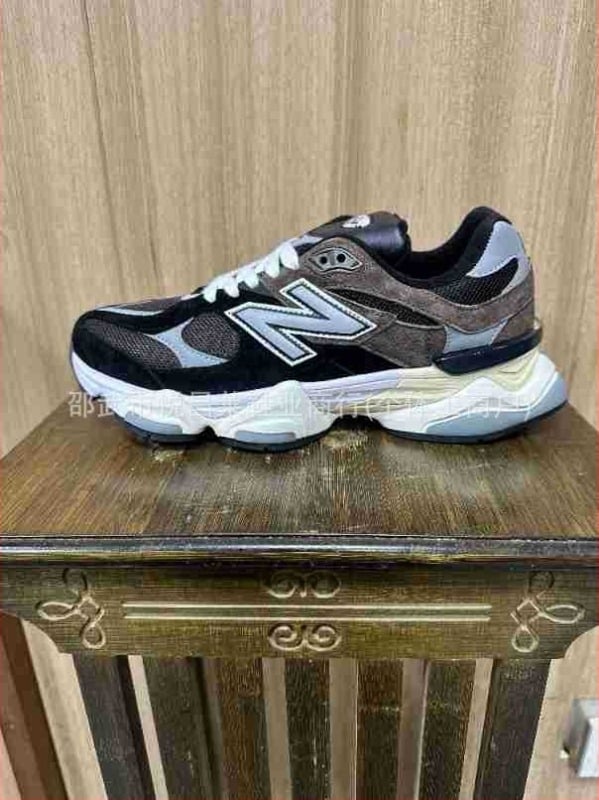 NB9060 Uniszex dad shoes belső magasságnövelő és vastag talppal, hálós felsőrészű futócipő