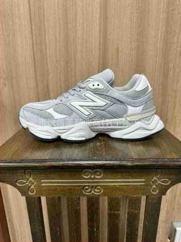 NB9060 Uniszex dad shoes belső magasságnövelő és vastag talppal, hálós felsőrészű futócipő