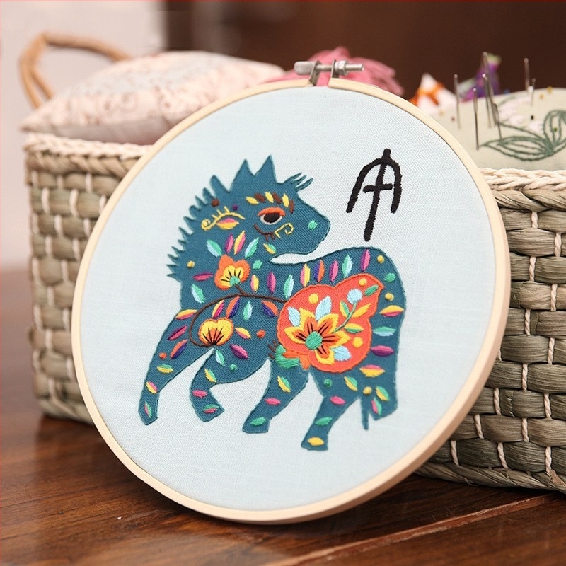 Zodiákus hímzés DIY készlet gyerekeknek – kezdőknek, egyszerű textil 3D kép szalagokkal és keresztszemes hímzéssel