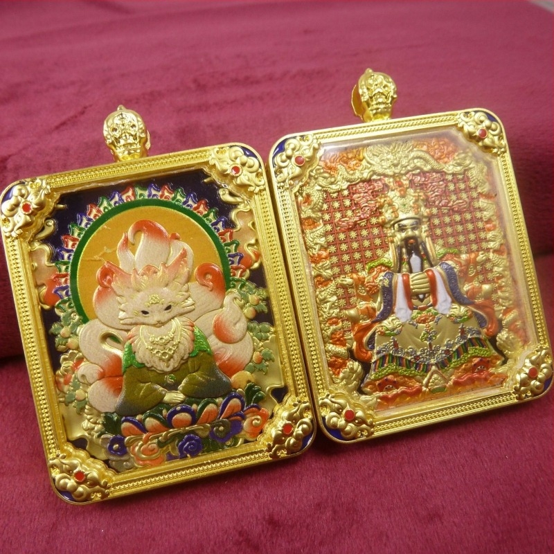 Tibeti thangka medál öt istenséggel és nyolc védőistennel, kézzel festett nyaklánc
