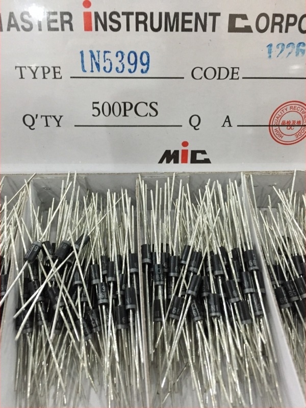 1N5399 egyenirányító dióda