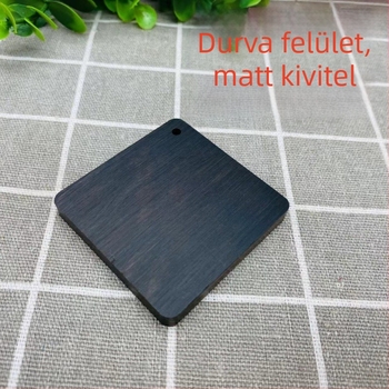 Szantálfa faragó üres medál – kis fa tábla gravírozáshoz, kulcstartó alapanyag, akasztós fa dísz