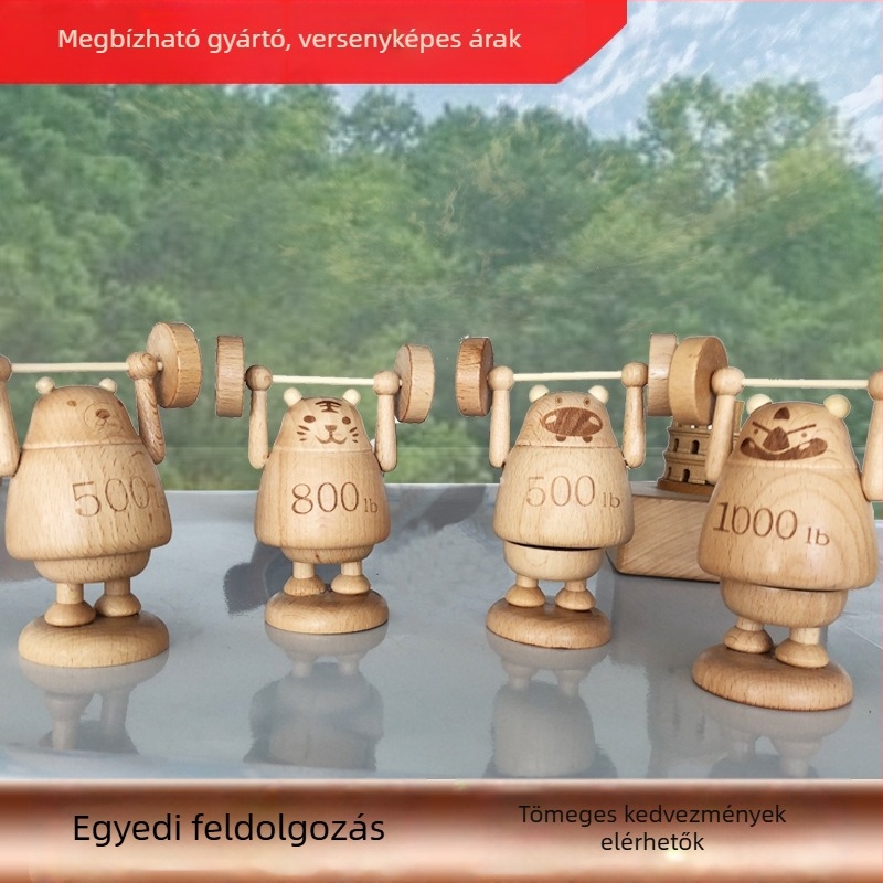 Autó dísz bükkfából, mozgó fejjel, körkörös rajzfilm mintázat