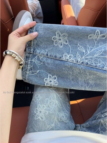 Férfi farmerok jacquard mintával, all-over mintás, egyenes, laza szabás, amerikai street stílus, trendmárka, karcsúsító hatás, enyhén bővülő szár
