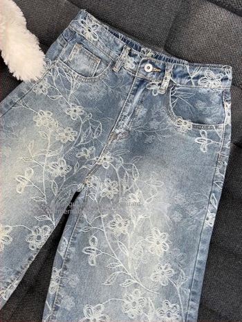 Férfi farmerok jacquard mintával, all-over mintás, egyenes, laza szabás, amerikai street stílus, trendmárka, karcsúsító hatás, enyhén bővülő szár