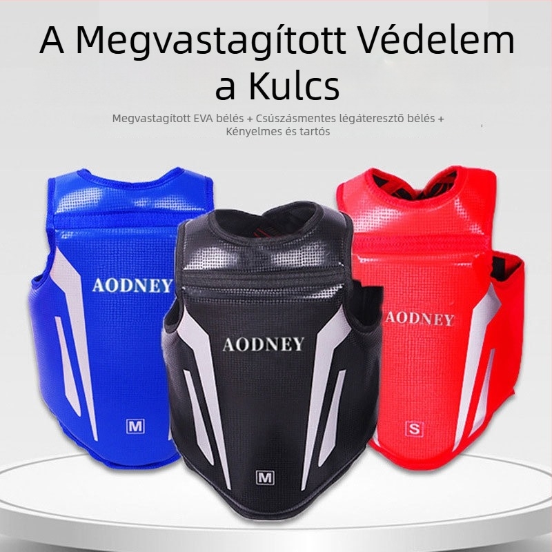 Harci edzéshez készített védőfelszerelés készlet: kar- és könyökvédők, fejvédő vastagított kivitelben, lábvédők és mellvéd, hordozható mellvéd a gyakorlatokhoz