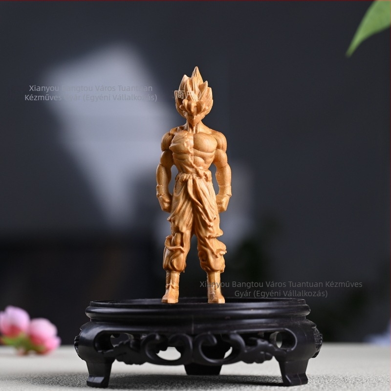 Thujafa faragású Szuper Saiyan Wukong asztali dísz otthonra és irodába