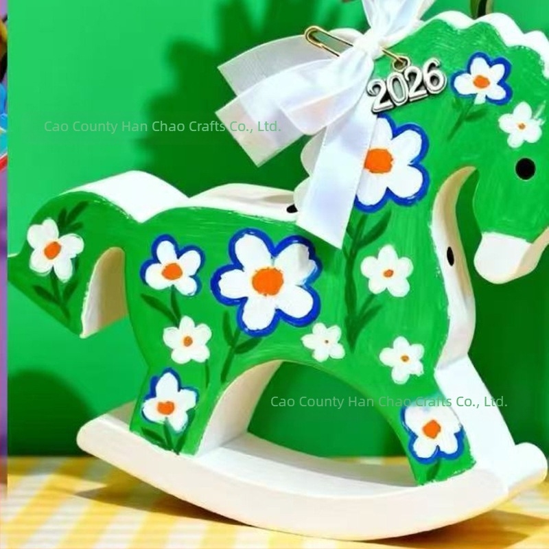 DIY festett fa póni figurka gyerekeknek — Yao Yao, asztali dekoráció (2026, A Ló éve)